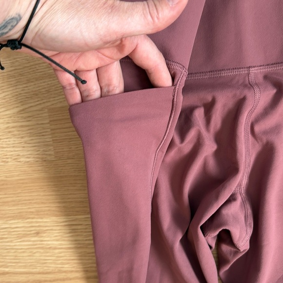 Athleta Salutation Stash Pocket II 7/8 Tight - Picture 15 of 15